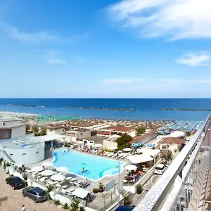https://saint-tropez-spa-restaurant.emilia-romagnahotels.net
